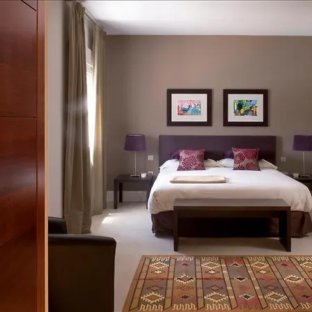 Villa Puerto Del Carmen Sleeps 7 With Air Con *